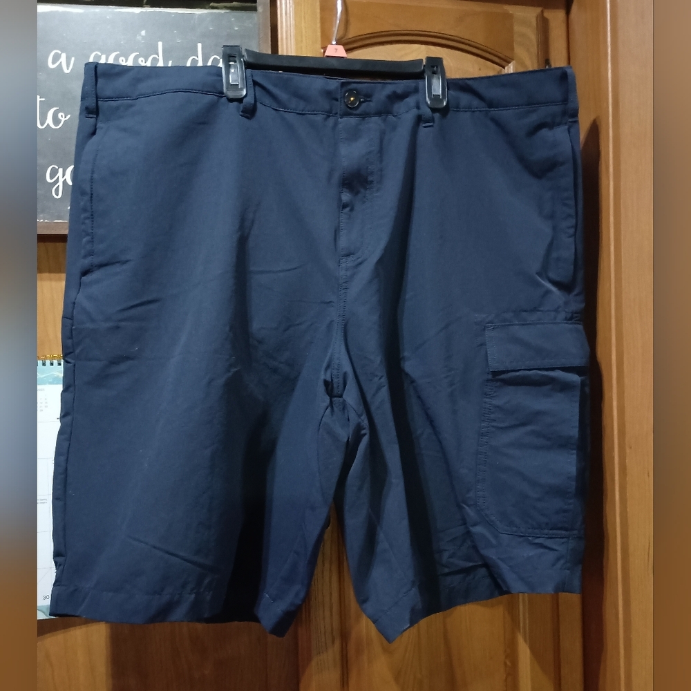 Bundle Of 2 Timberland Cargo Relaxed Fit Men's  Shorts Size 42 Navy & Green